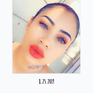 Meet your Posher, Vanessa